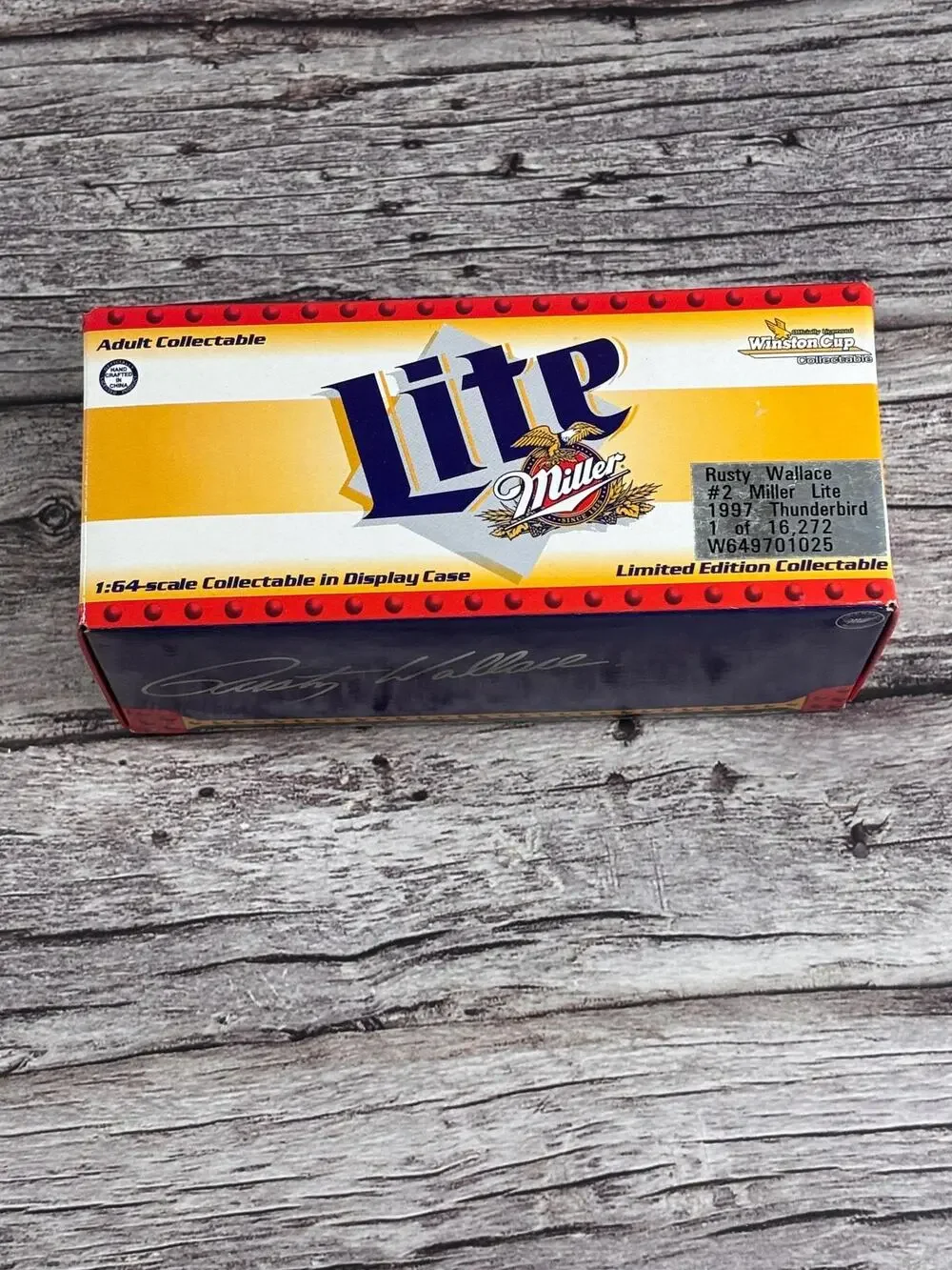 Rusty Wallace #2 Miller Lite 1997 Ford Thunderbird 1:24 scale Action New NASCAR
